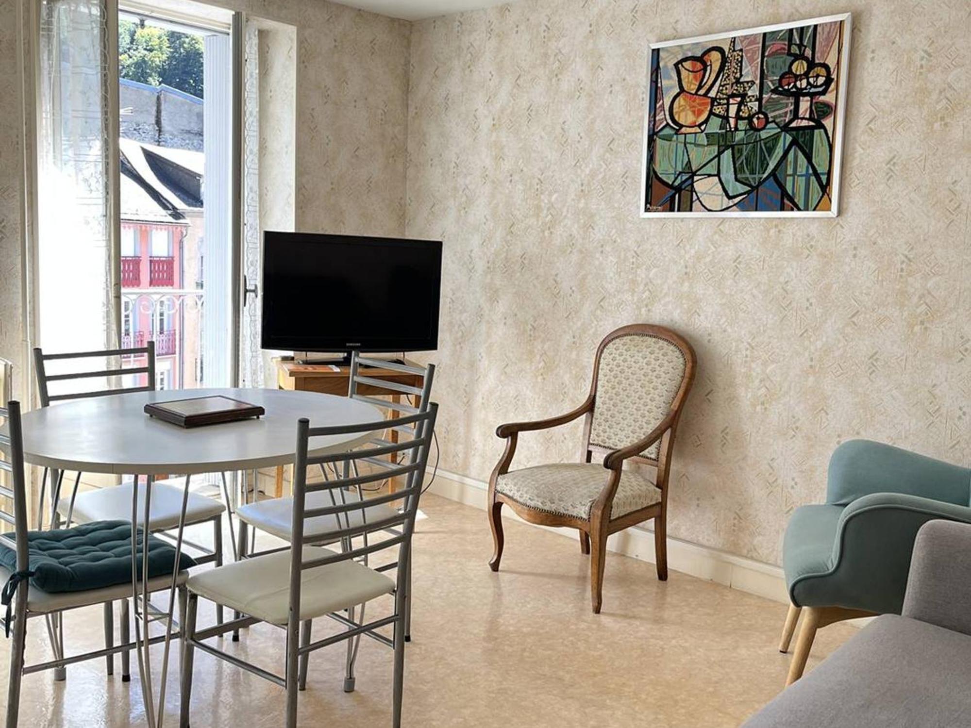 Appartement T3 Chaleureux Au Centre De Cauterets, 4 Couchages, Balcon Sud, Proche Thermes Et Telecabine - Fr-1-234-132 Экстерьер фото